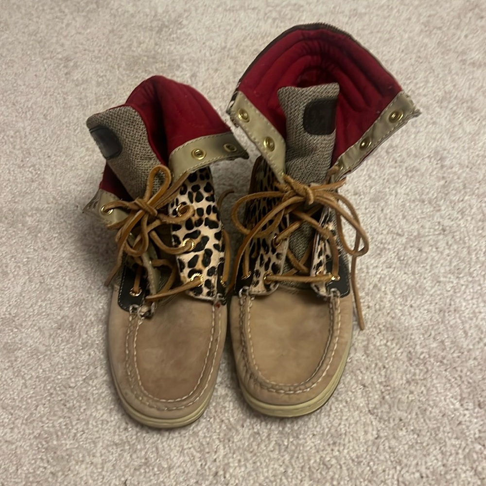 High top sperry